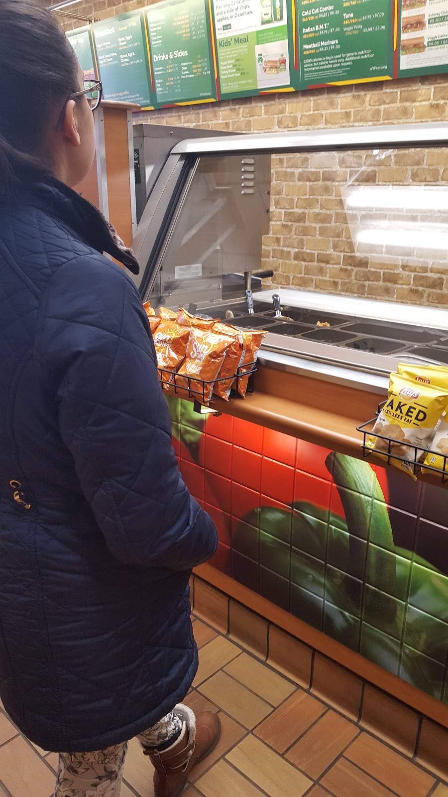 Subway | restaurant | 2100 Dixwell Ave, Hamden, CT 06514, USA | 2032886954 OR +1 203-288-6954