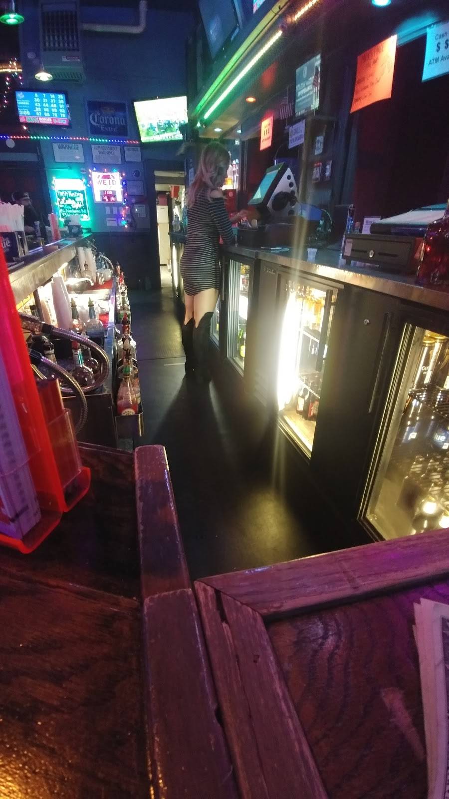 Micks Place | restaurant | 204 Factory St, Watertown, NY 13601, USA | 3157861992 OR +1 315-786-1992