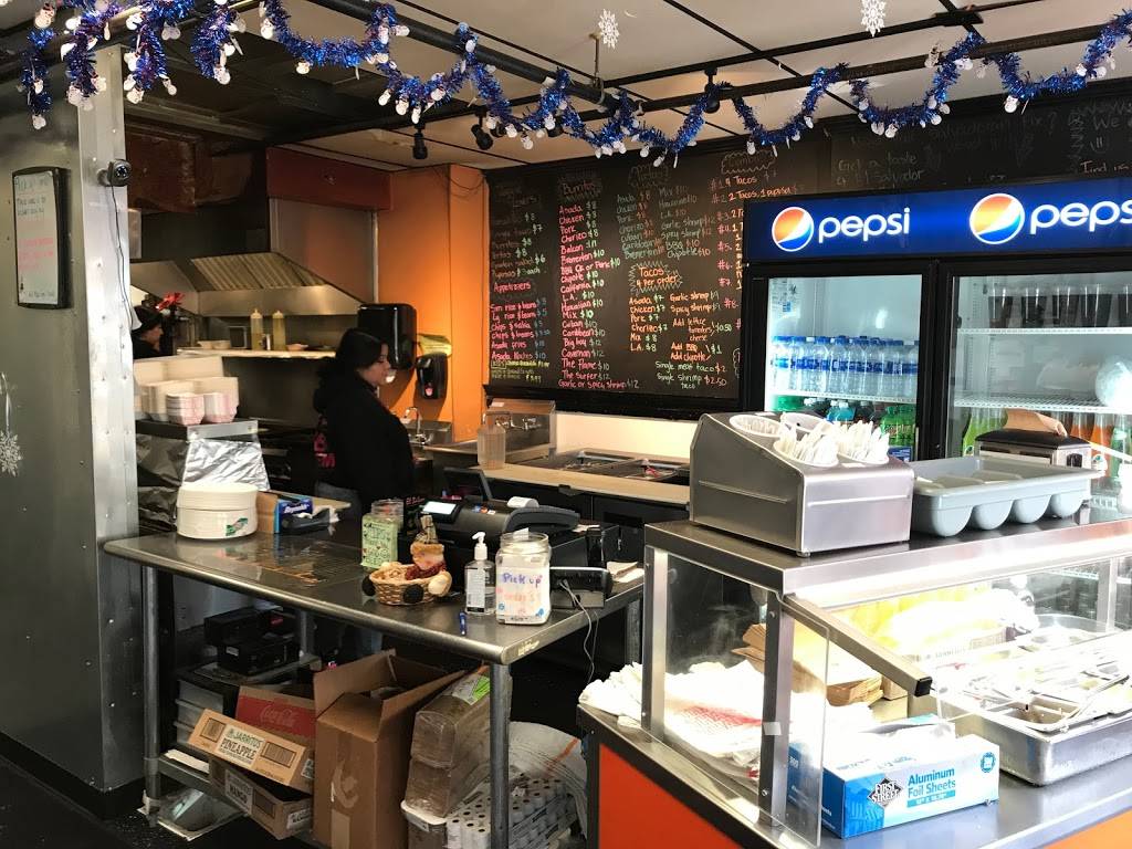 El Balcon | restaurant | 326 Pacific Ave, Bremerton, WA 98337, USA | 3608131617 OR +1 360-813-1617