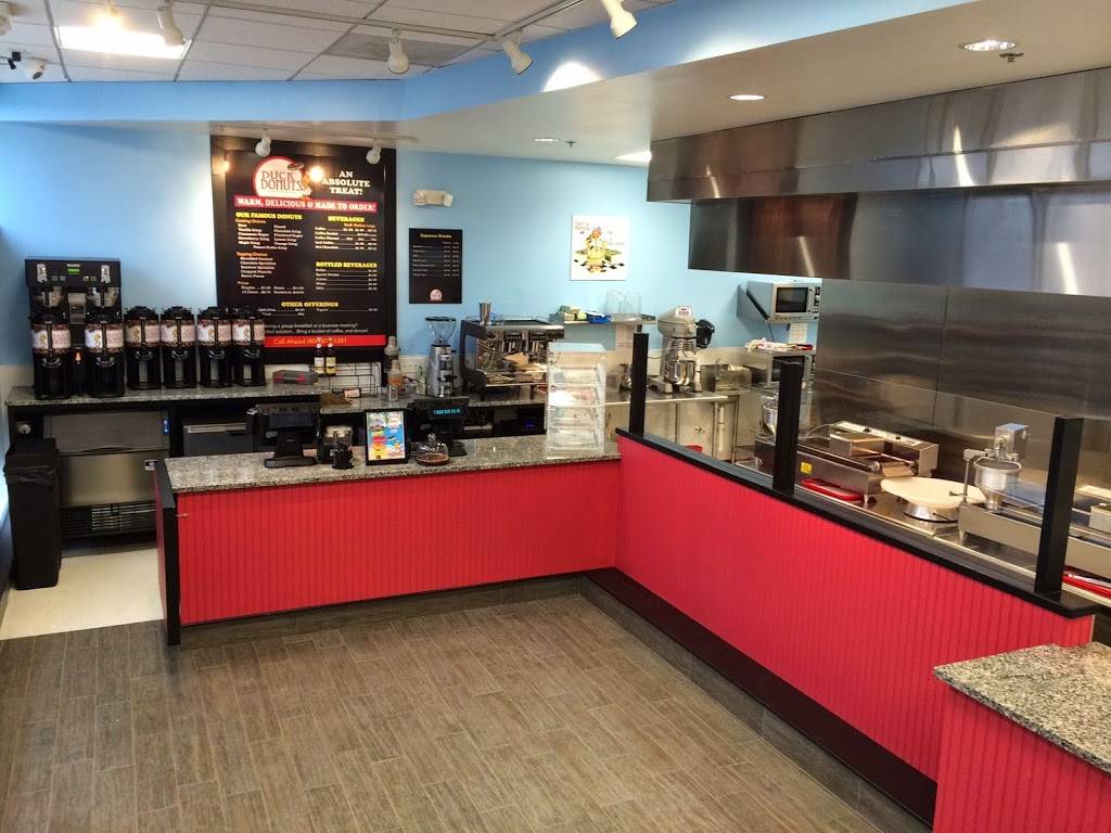 Duck Donuts Willow Lawn | bakery | 1601 Willow Lawn Dr #130, Richmond, VA 23230, USA | 8046731381 OR +1 804-673-1381