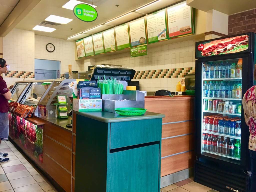 Subway | restaurant | 8420 Katy Fwy, Houston, TX 77024, USA | 7134677722 OR +1 713-467-7722