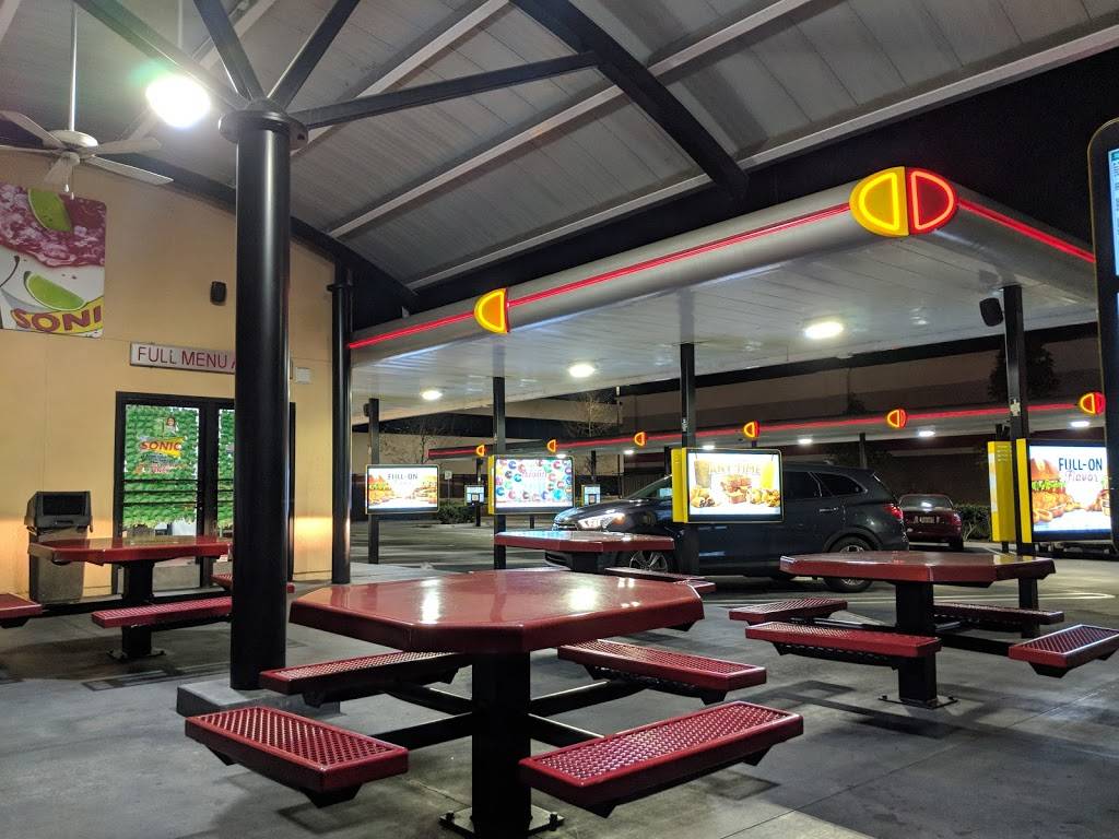 Sonic Drive-In | restaurant | 3095 Harbor Blvd, Costa Mesa, CA 92626, USA | 7144450144 OR +1 714-445-0144