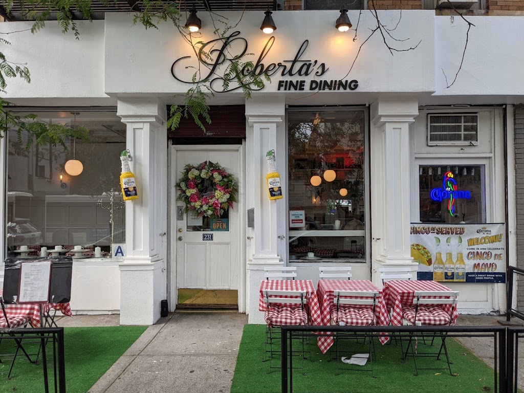 Robertas Fine Dining | restaurant | 231 W 145th St, New York, NY 10039, USA | 6066092157 OR +1 606-609-2157