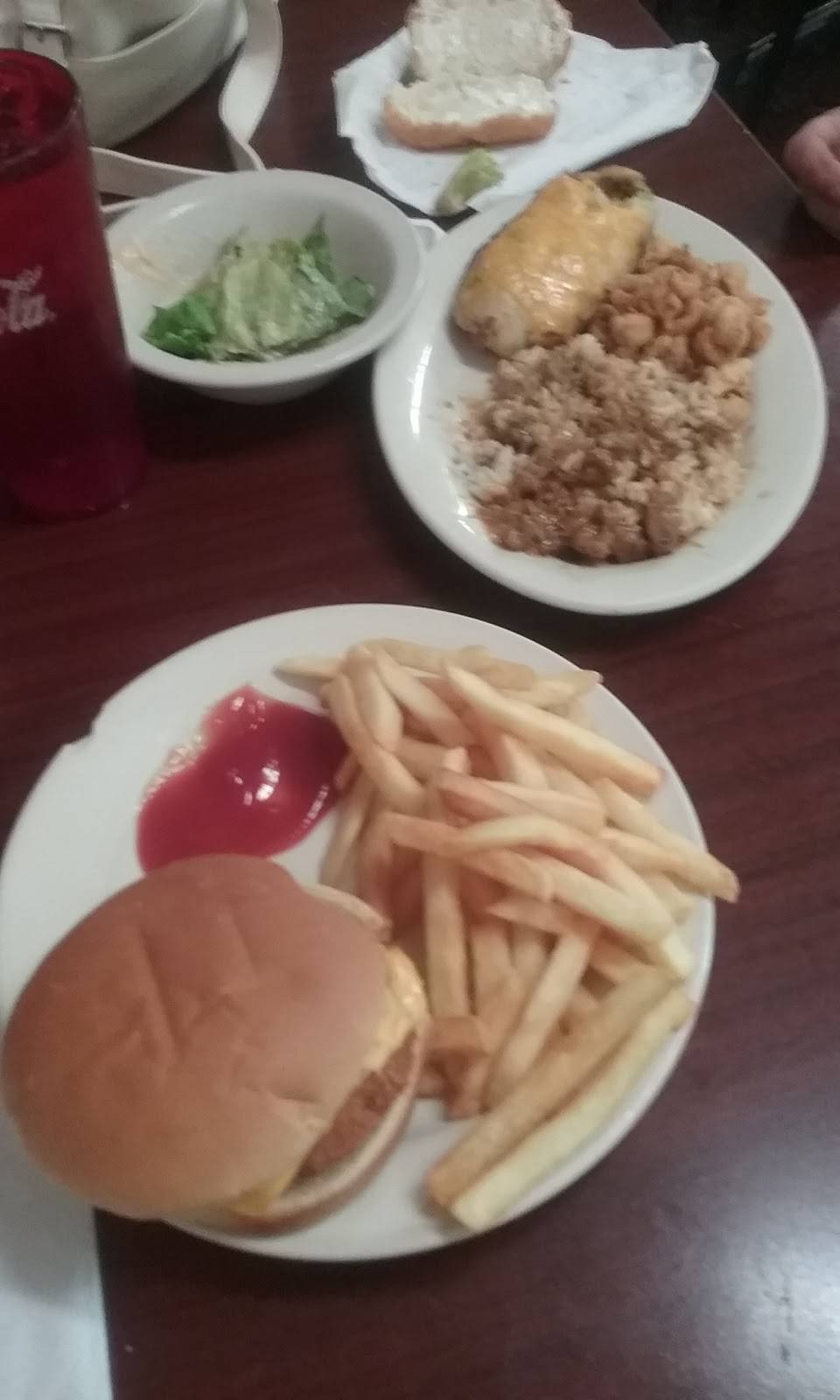 Teche Cafe | restaurant | 105 N Main St, Loreauville, LA 70552, USA | 3372299244 OR +1 337-229-9244