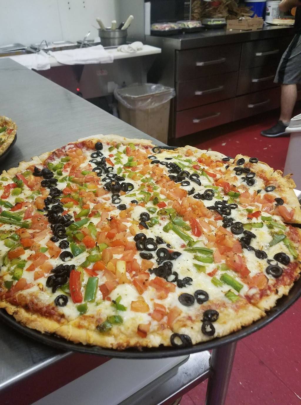 Gelsosomos Pizzeria Crown Point & Region On Tap | restaurant | 11319 Broadway, Crown Point, IN 46307, USA | 2196622828 OR +1 219-662-2828