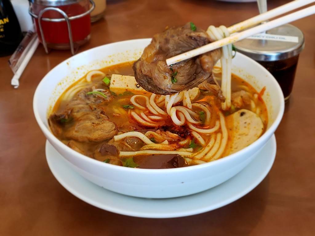 Five Spice Asian Cuisine | restaurant | 1275 Eldridge Pkwy #130, Houston, TX 77077, USA | 2814979200 OR +1 281-497-9200