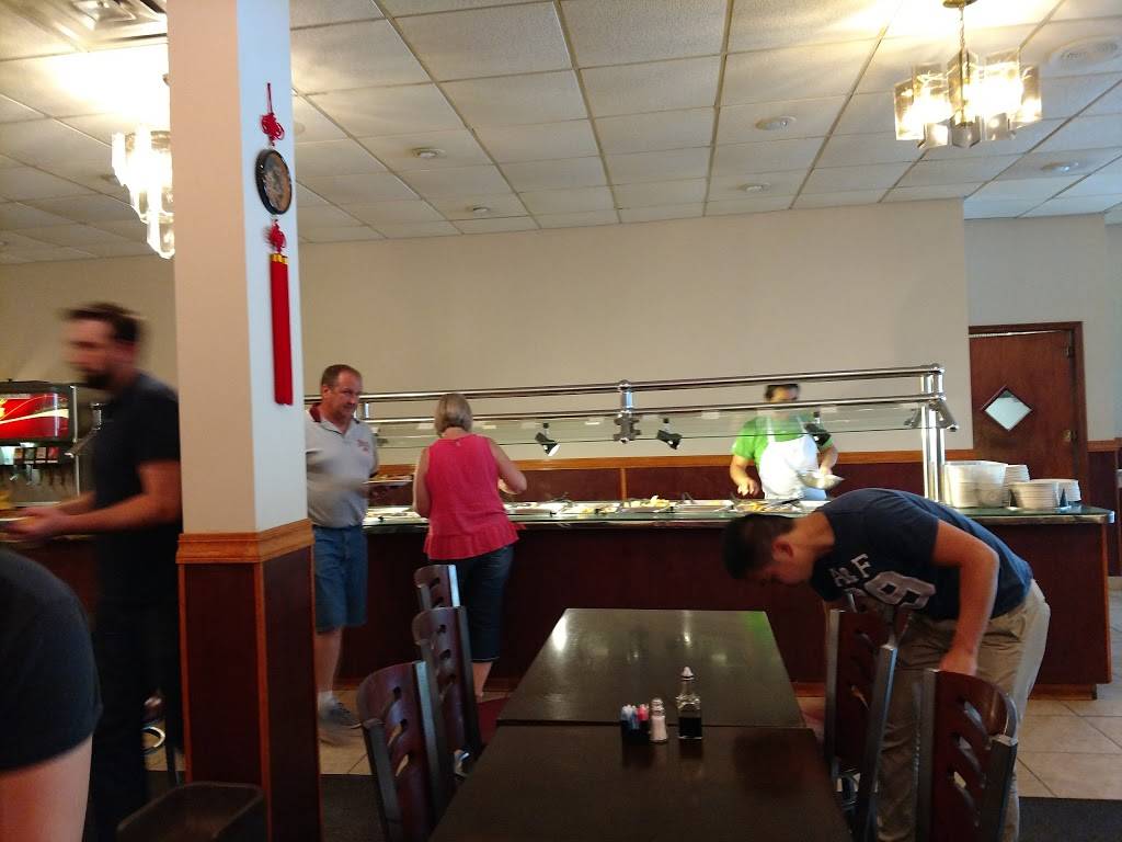 China Moon Buffet | restaurant | 1025 S Main St # 200, River Falls, WI 54022, USA | 7154260333 OR +1 715-426-0333