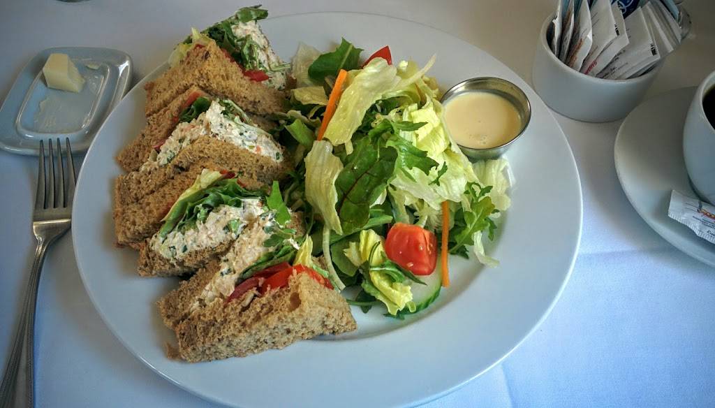 Chelsea | restaurant | 7 John St S, Mississauga, ON L5H 2E3, Canada | 9052714290 OR +1 905-271-4290