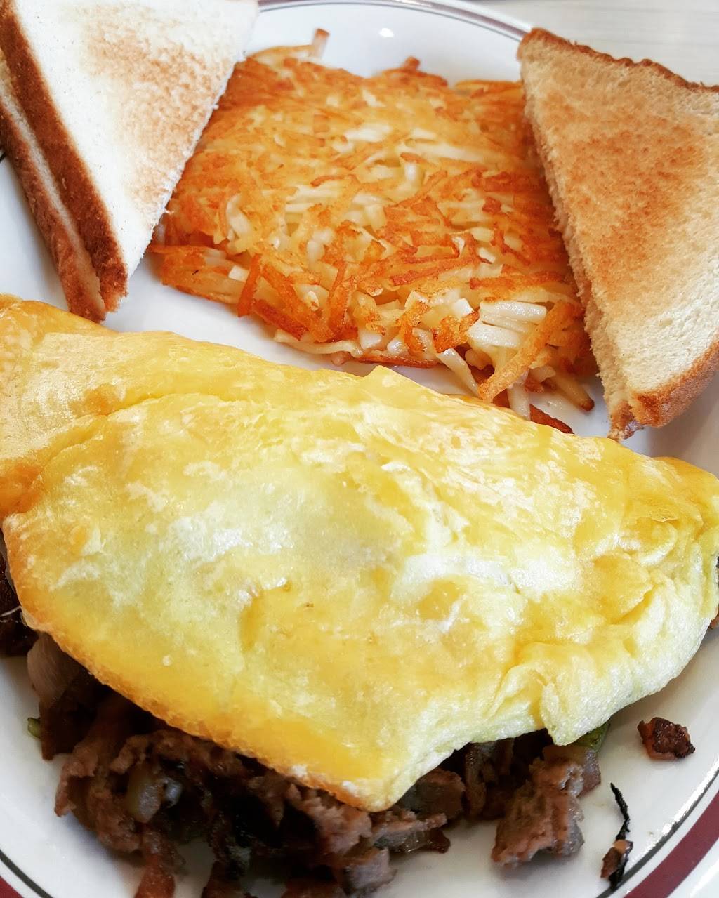 Huddle House | meal takeaway | 1908 Landstown Centre Way #150, Virginia Beach, VA 23456, USA | 7574270303 OR +1 757-427-0303