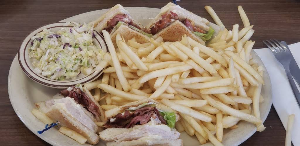 Hugos Family Restaurant | restaurant | 1217 Archer Dr, Claremore, OK 74017, USA | 9183412927 OR +1 918-341-2927