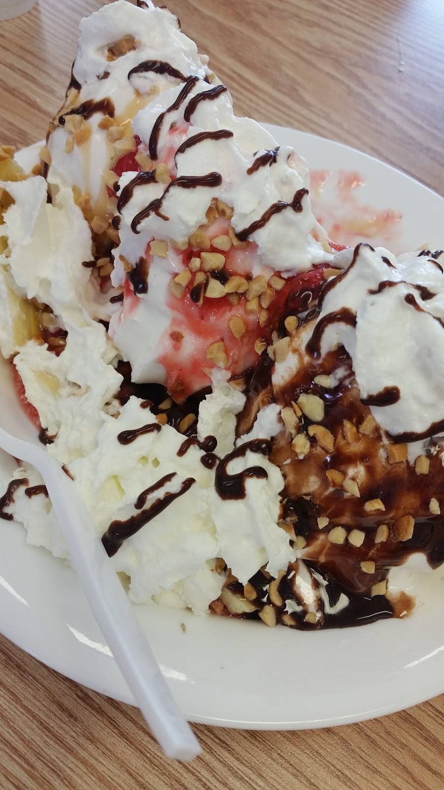 Dairy Chef | restaurant | 400 E 17th St, Syracuse, NE 68446, USA | 4022692669 OR +1 402-269-2669