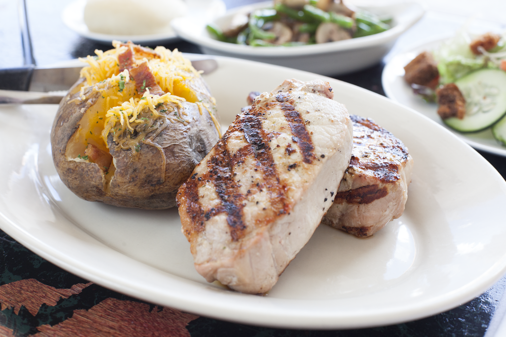 The Pennell Hotel & Restaurant | cafe | 102 W Ohio St, Butler, MO 64730, USA | 6602007333 OR +1 660-200-7333