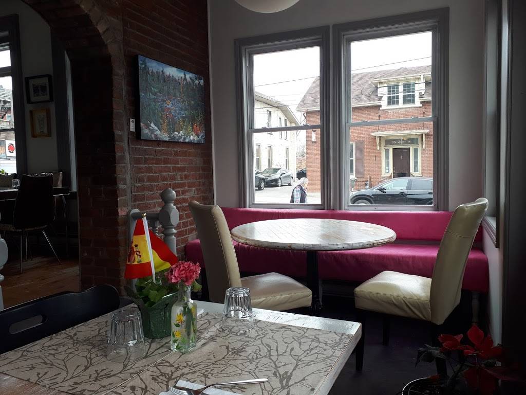 Fresh Dreams | restaurant | 373 Queen St, Peterborough, ON K9H 3J7, Canada | 7055597731 OR +1 705-559-7731