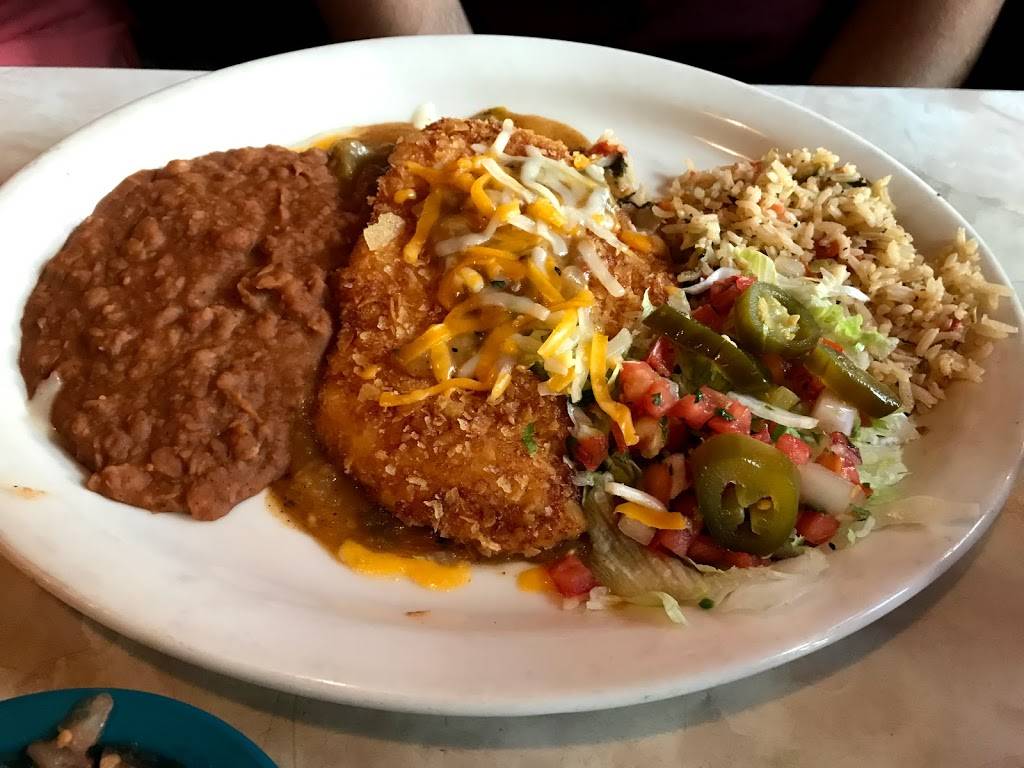 Chuys | restaurant | 2401 W 7th St, Fort Worth, TX 76107, USA | 8173322489 OR +1 817-332-2489