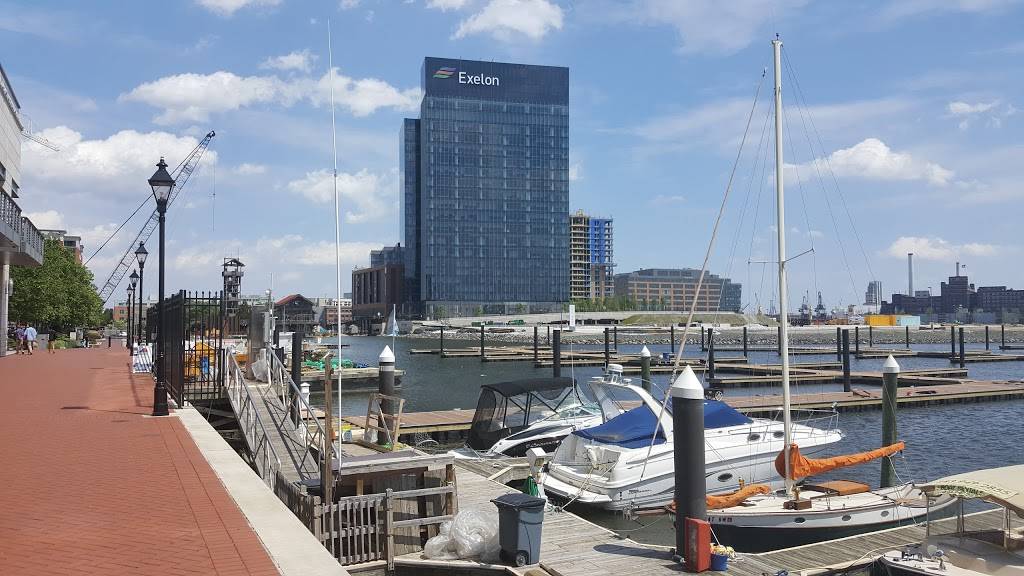 Loch Bar | restaurant | 240 International Drive, Baltimore, MD 21202, USA | 4439618949 OR +1 443-961-8949