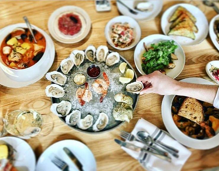 Select Oyster Bar | restaurant | 50 Gloucester St, Boston, MA 02115, USA | 8572398064 OR +1 857-239-8064