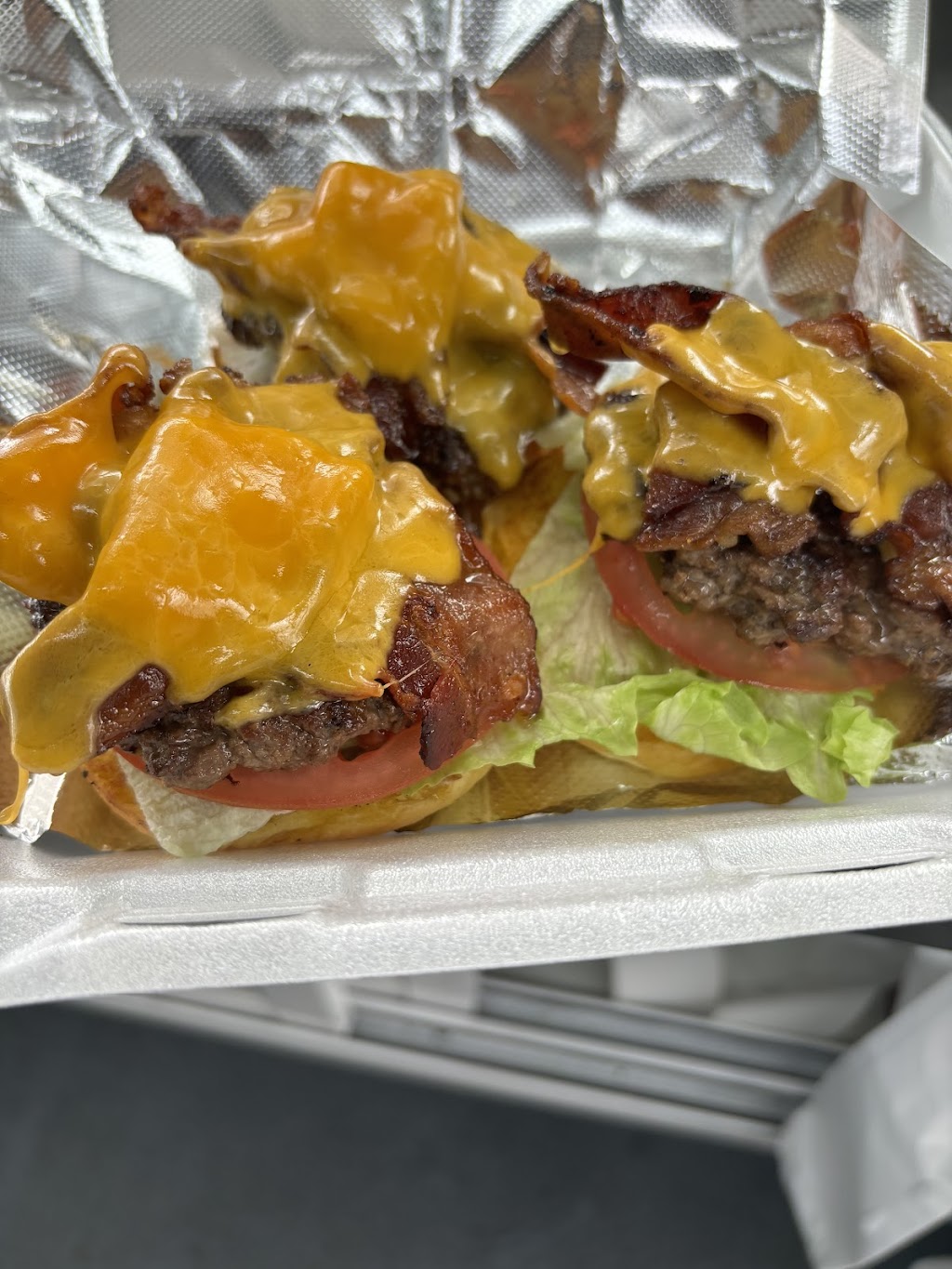 Slider Box | restaurant | 962 St Johns Bluff Rd N, Jacksonville, FL 32225, USA | 9047673401 OR +1 904-767-3401