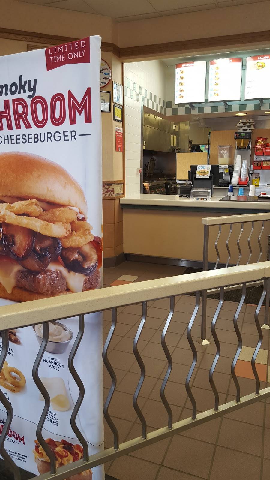 Wendys | restaurant | 2049 Milwaukee Ave, Burlington, WI 53105, USA | 2625347900 OR +1 262-534-7900