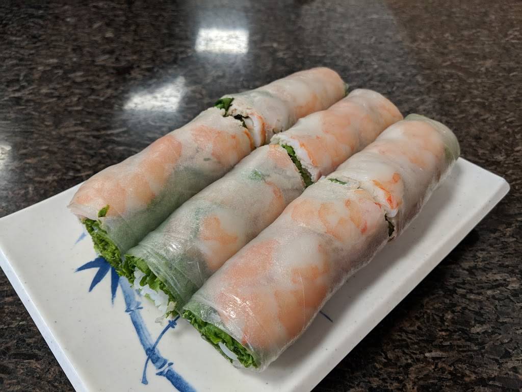 Pho Lee Hoa Phat III | restaurant | 102 Springstowne Center, Vallejo, CA 94591, USA | 7076490888 OR +1 707-649-0888