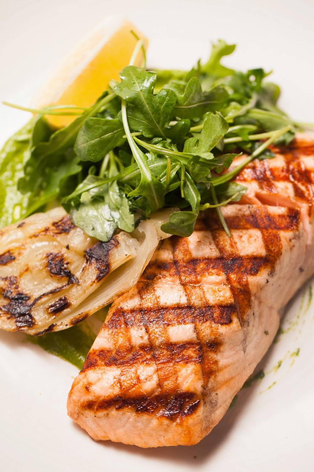 Summer House Santa Monica | restaurant | 1954 N Halsted St, Chicago, IL 60614, USA | 7736344100 OR +1 773-634-4100