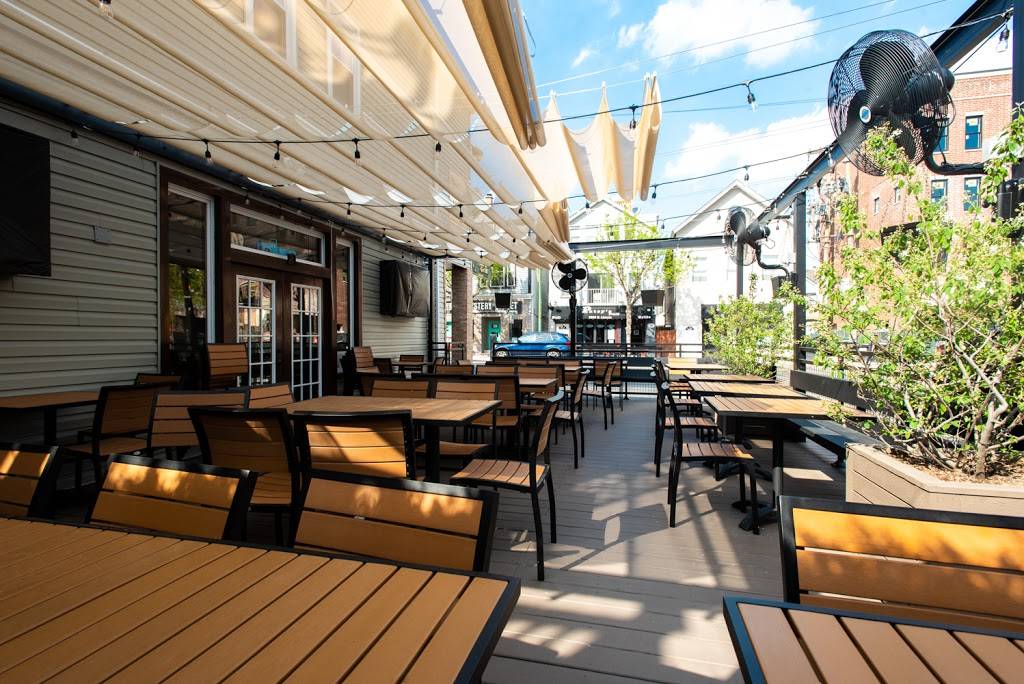 El Tequilas Bar & Grill | restaurant | 2826 N Lincoln Ave, Chicago, IL 60657, USA | 8722068053 OR +1 872-206-8053