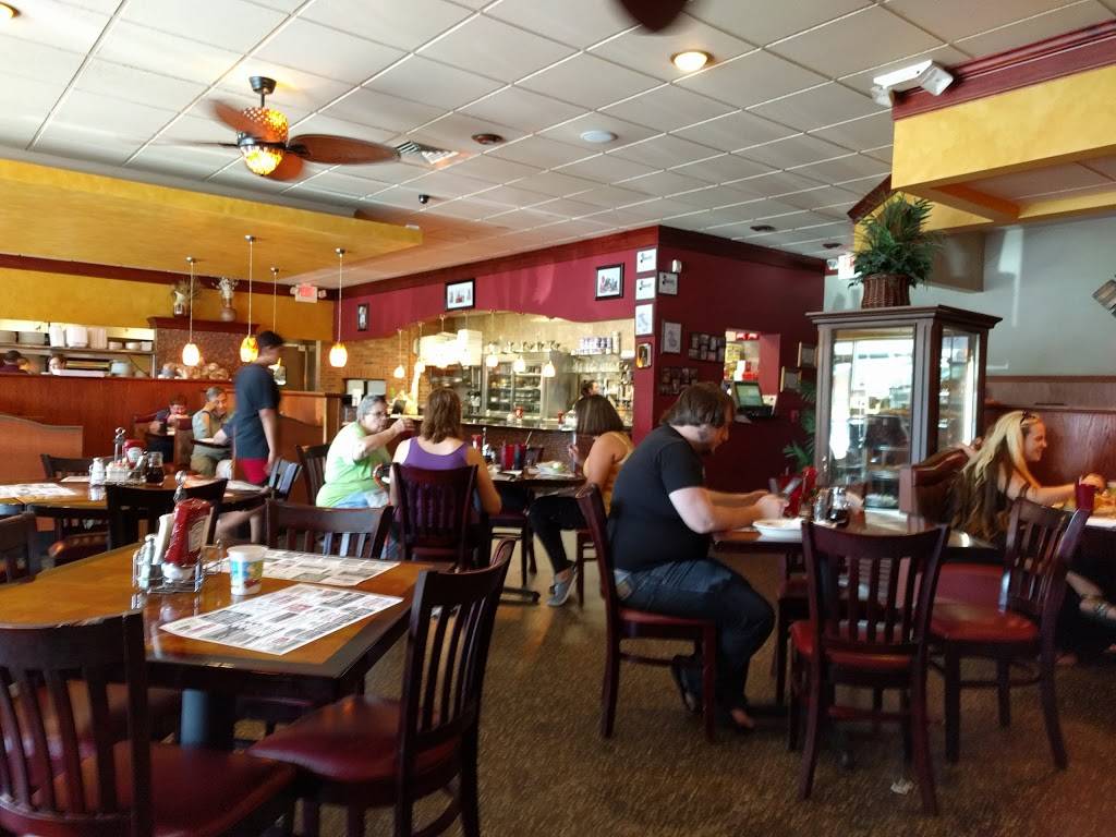 Four Seasons Diner | restaurant | 823 Fischer Blvd, Toms River, NJ 08753, USA | 7322708778 OR +1 732-270-8778