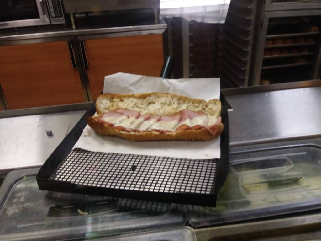 Subway | restaurant | 37656 West 12 Mile Road, Farmington Hills, MI 48331, USA | 2484889022 OR +1 248-488-9022