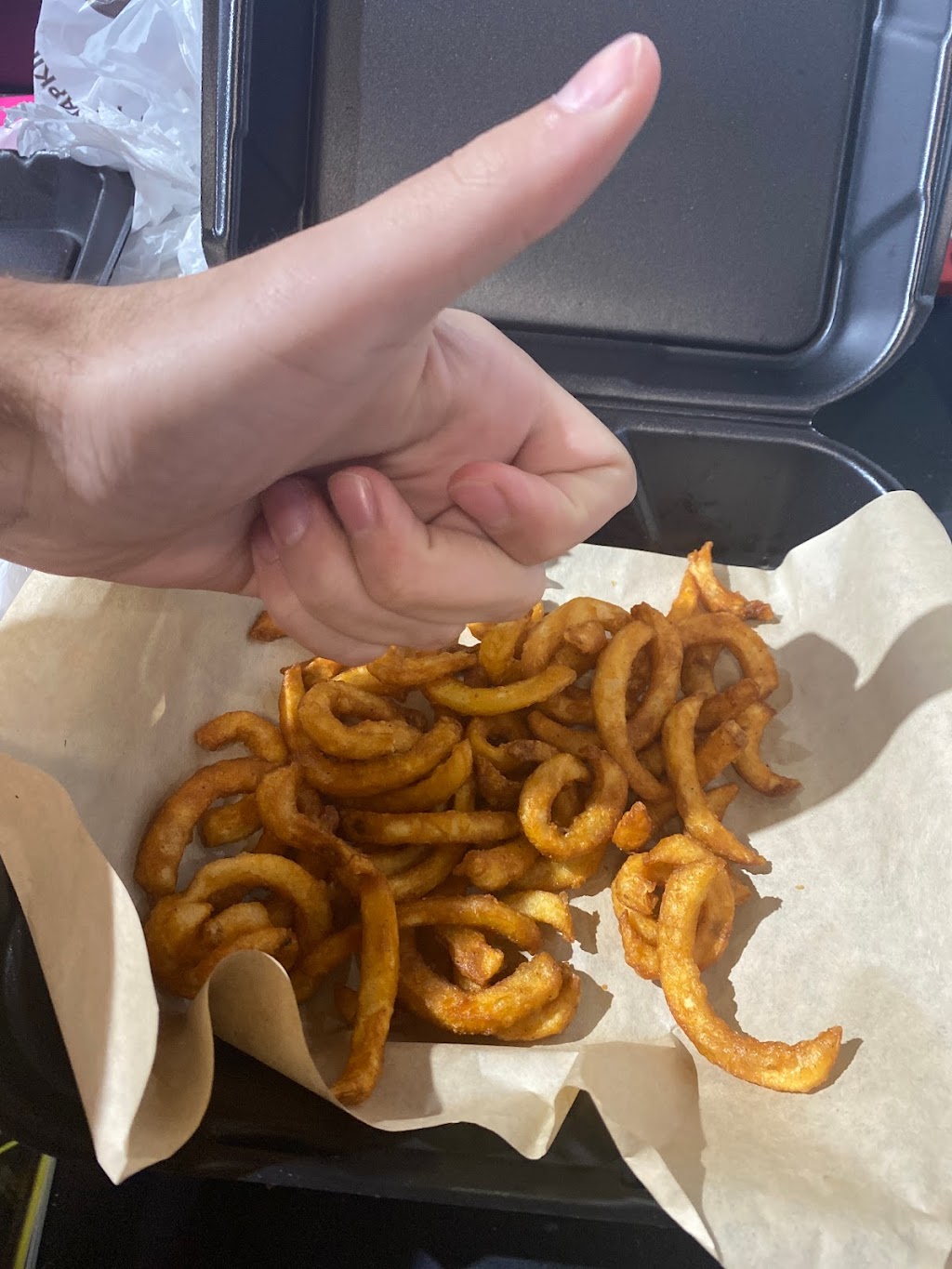 Its Just Wings | restaurant | 516 N Clark St, Chicago, IL 60654, USA | 4695022021 OR +1 469-502-2021