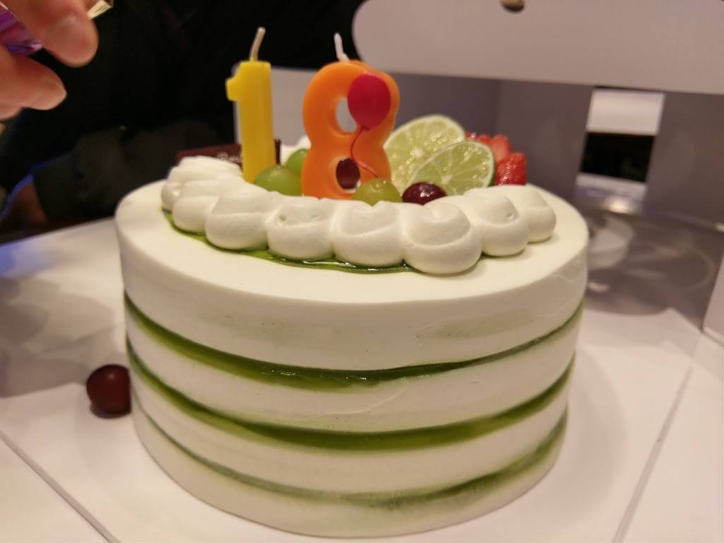 Paris Baguette | bakery | 2278 Westborough Blvd, South San Francisco, CA 94080, USA | 6509520404 OR +1 650-952-0404