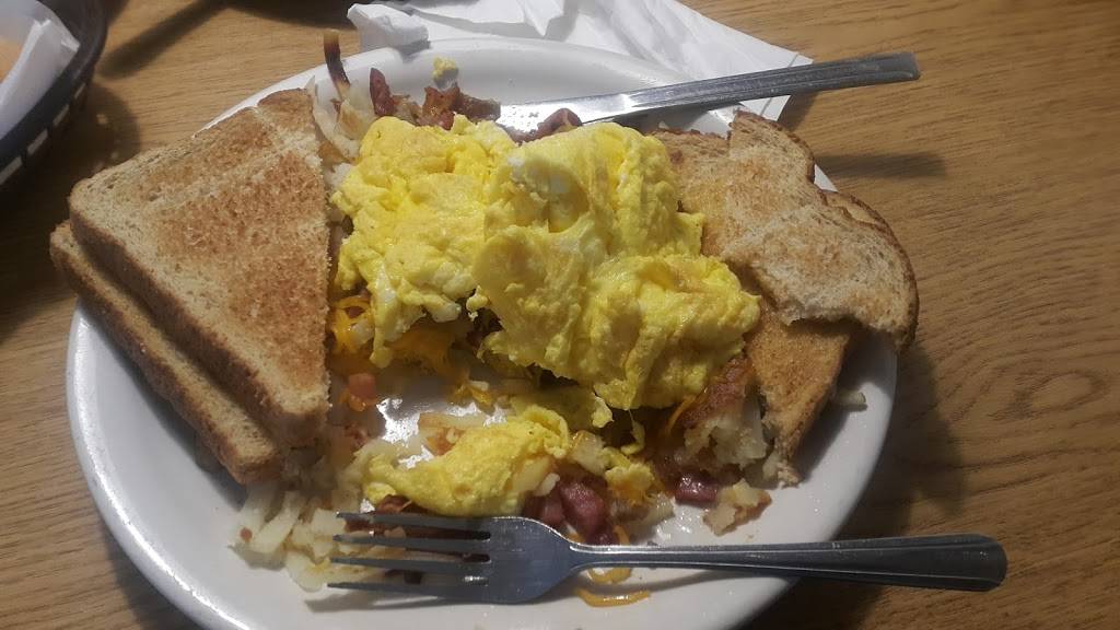 Millis Restaurant | restaurant | 1070 N Main St, Bluffton, IN 46714, USA | 2608270755 OR +1 260-827-0755