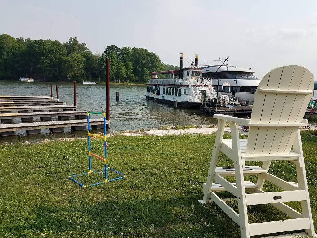 Catawba Queen | restaurant | 1459 River Hwy, Mooresville, NC 28117, USA | 7046632628 OR +1 704-663-2628