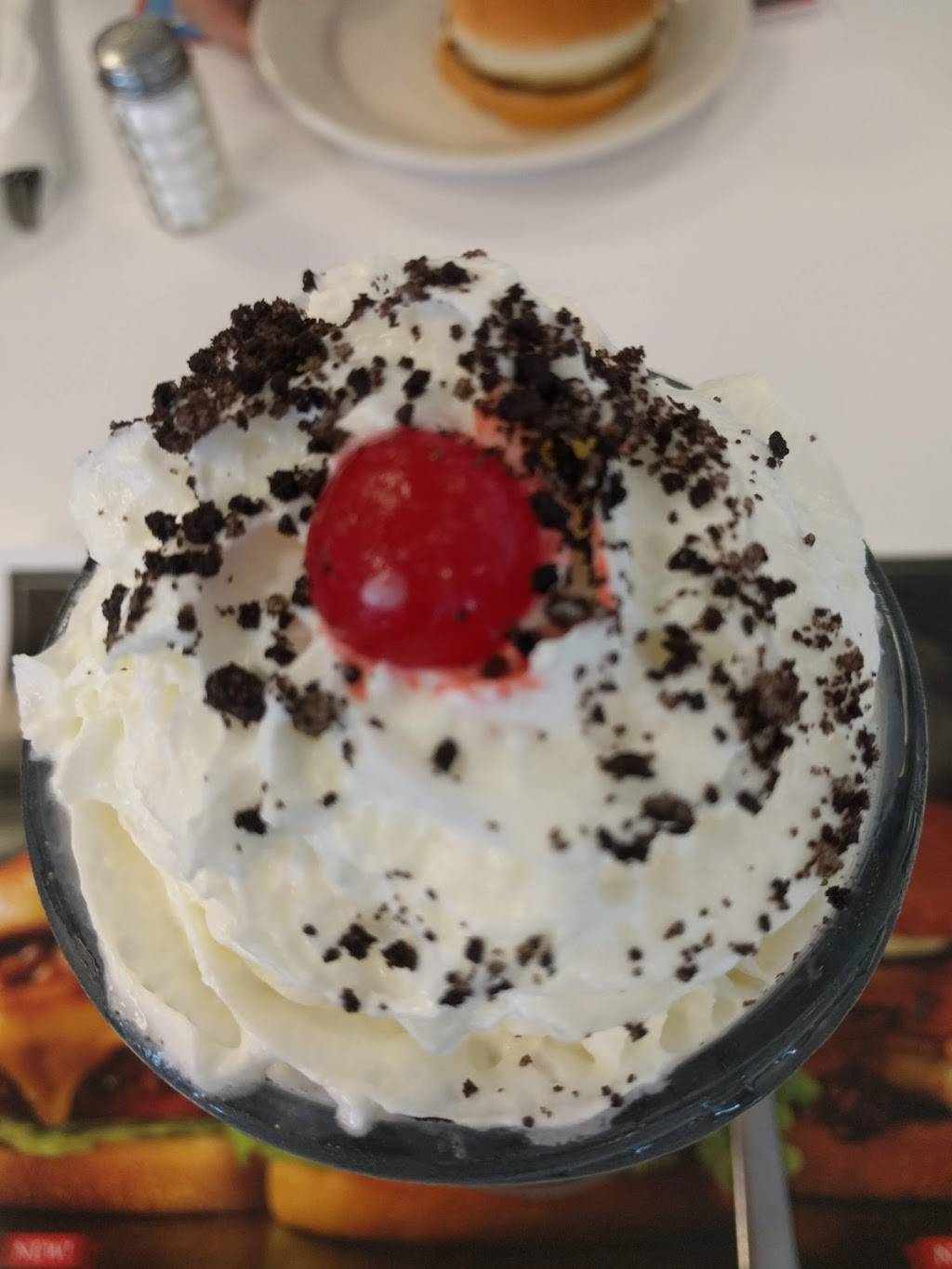 Steak n Shake | restaurant | 3232 Bardstown Rd, Louisville, KY 40205, USA | 5024562670 OR +1 502-456-2670