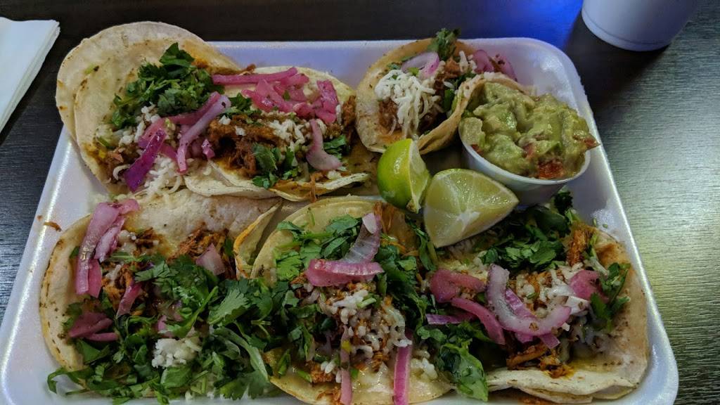 Mucha Lucha Taco Shop | restaurant | 9822 N 7th St Suite #7, Phoenix, AZ 85020, USA | 6028331295 OR +1 602-833-1295