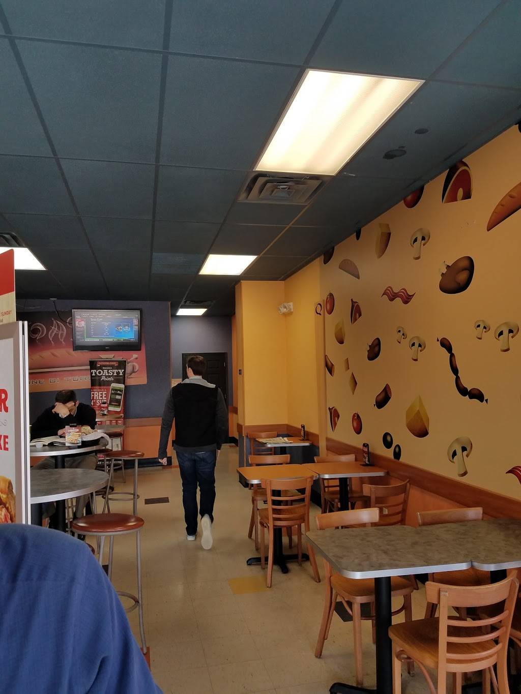 Quiznos | restaurant | 600 Blairs Ferry Rd NE Ste E, Cedar Rapids, IA 52402, USA | 3192948524 OR +1 319-294-8524