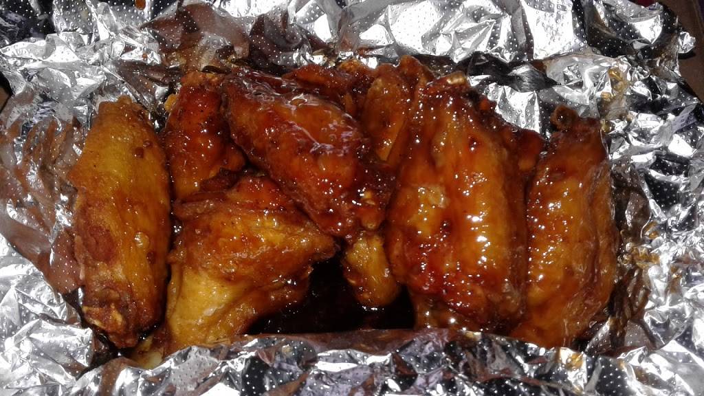 Nephews Pizza | restaurant | 4534 Erdman Ave, Baltimore, MD 21213, USA | 4103251690 OR +1 410-325-1690