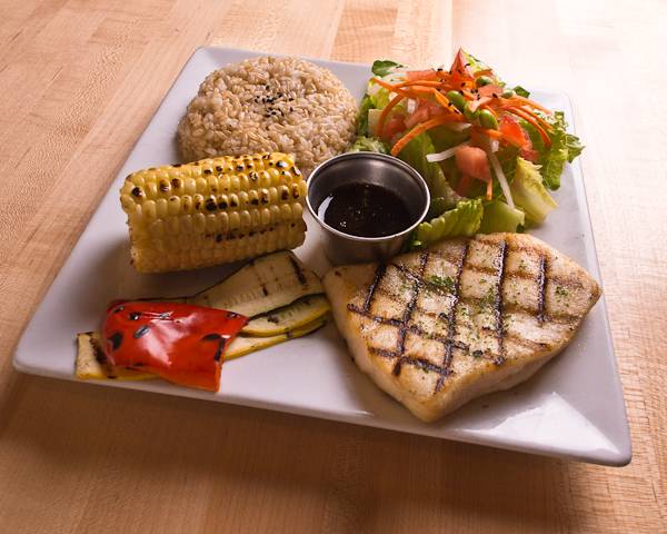 Fish Tail Grill & Poke | restaurant | 28104 Newhall Ranch Rd, Santa Clarita, CA 91355, USA | 6612953474 OR +1 661-295-3474