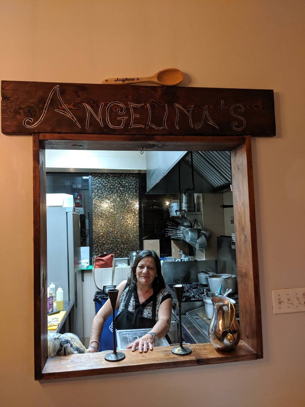 Angelinas | restaurant | 743 S 8th St, Philadelphia, PA 19147, USA | 2159221349 OR +1 215-922-1349