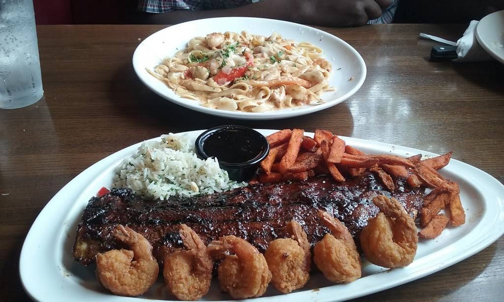 TGI Fridays | restaurant | 6640 Richmond Hwy, Alexandria, VA 22306, USA | 7037170690 OR +1 703-717-0690