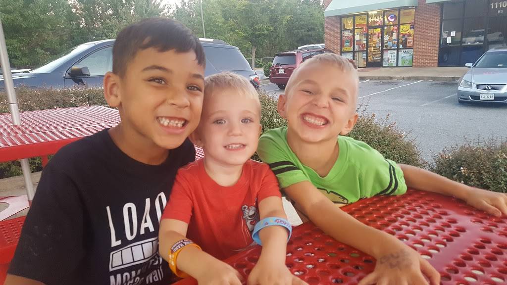 Ritas Italian Ice & Frozen Custard | restaurant | 11105 Leavells Rd, Fredericksburg, VA 22407, USA | 5408915526 OR +1 540-891-5526