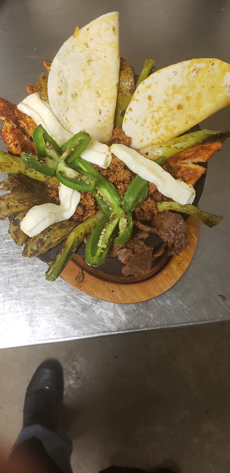 El maguey Mexican restaurant | restaurant | 1255 Goodman Rd, Horn Lake, MS 38637, USA | 6625108600 OR +1 662-510-8600