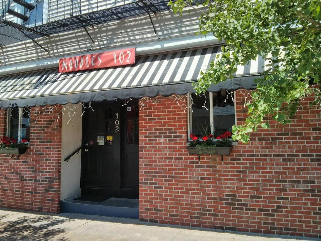 Noodles 102 | restaurant | 102 Ives St, Providence, RI 02906, USA | 4013835004 OR +1 401-383-5004