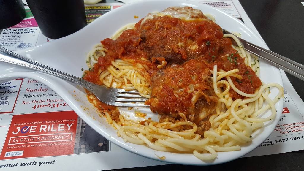 9 Central Diner | restaurant | 9 N Central Ave, Ridgely, MD 21660, USA | 4106348262 OR +1 410-634-8262