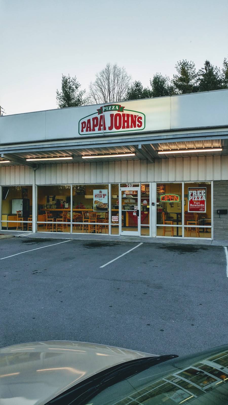 Papa Johns Pizza | restaurant | 740 Volunteer Pkwy Suite 1, Bristol, TN 37620, USA | 4239687272 OR +1 423-968-7272