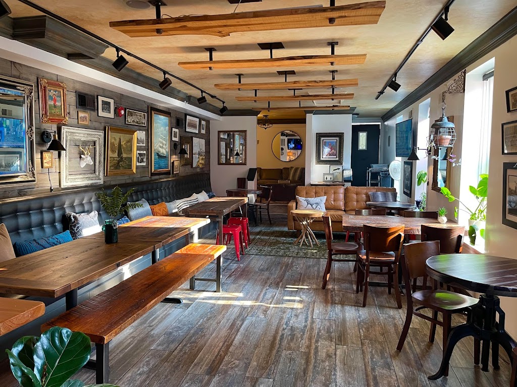 Mindpub Cafe | restaurant | 554 E Fort Ave, Baltimore, MD 21230, USA | 6673541508 OR +1 667-354-1508