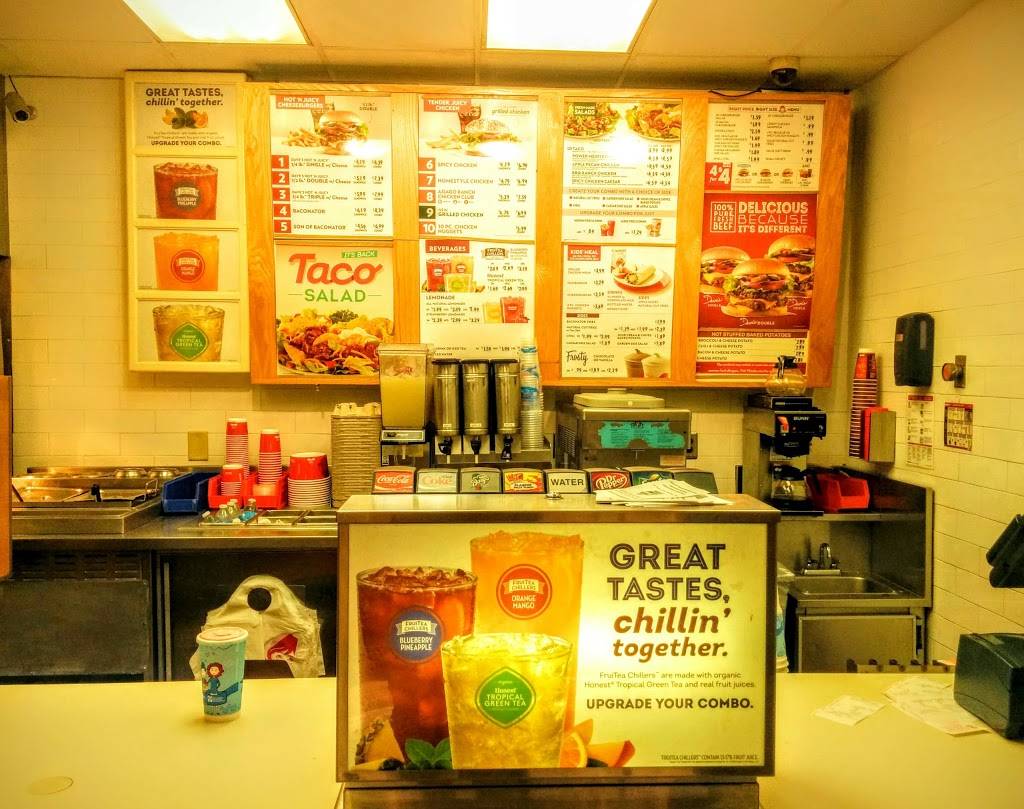 Wendys | restaurant | 416 4th St NW, Charlottesville, VA 22903, USA | 4349790380 OR +1 434-979-0380