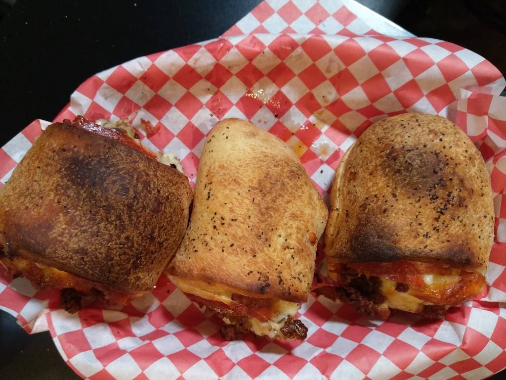 Philie Bs | restaurant | 347 W 6th St, San Pedro, CA 90731, USA | 3105142500 OR +1 310-514-2500