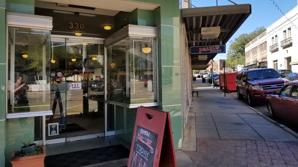 Pearl’s Diner | restaurant | 330 N Magnolia St, Laurel, MS 39440, USA | 6016820945 OR +1 601-682-0945