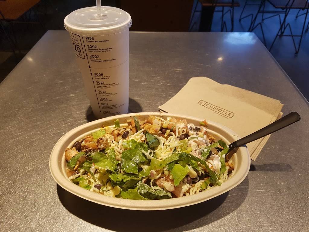 Chipotle Mexican Grill | restaurant | 4000 University Ave, Madison, WI 53705, USA | 6082334305 OR +1 608-233-4305