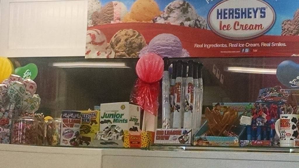 AGW Ice Cream | restaurant | 201 Newnan Rd, Carrollton, GA 30117, USA | 6786641155 OR +1 678-664-1155