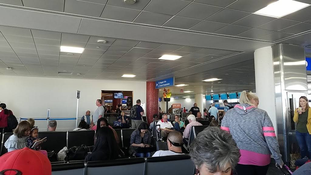 Wildflower Bread Company - Terminal 4 Gate A9 | bakery | Terminal 4, 3400 E Sky Harbor Blvd, Phoenix, AZ 85034, USA | 6022752300 OR +1 602-275-2300